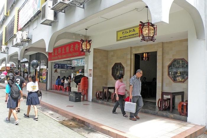 Goldhill Shopping Centre up for sale en bloc at $425m